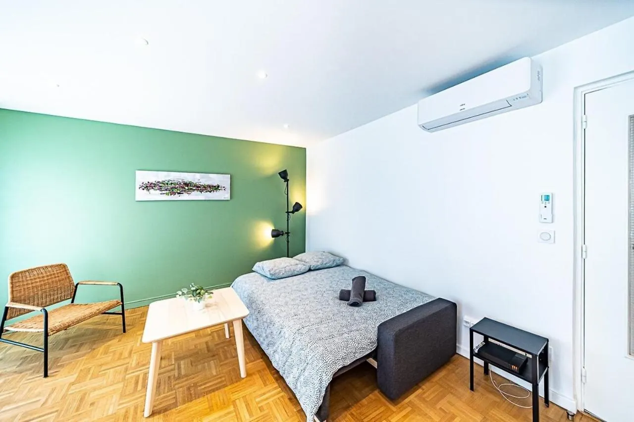 Le Pressense 4 Pers Balcon-Metro Republique Apartment Villeurbanne