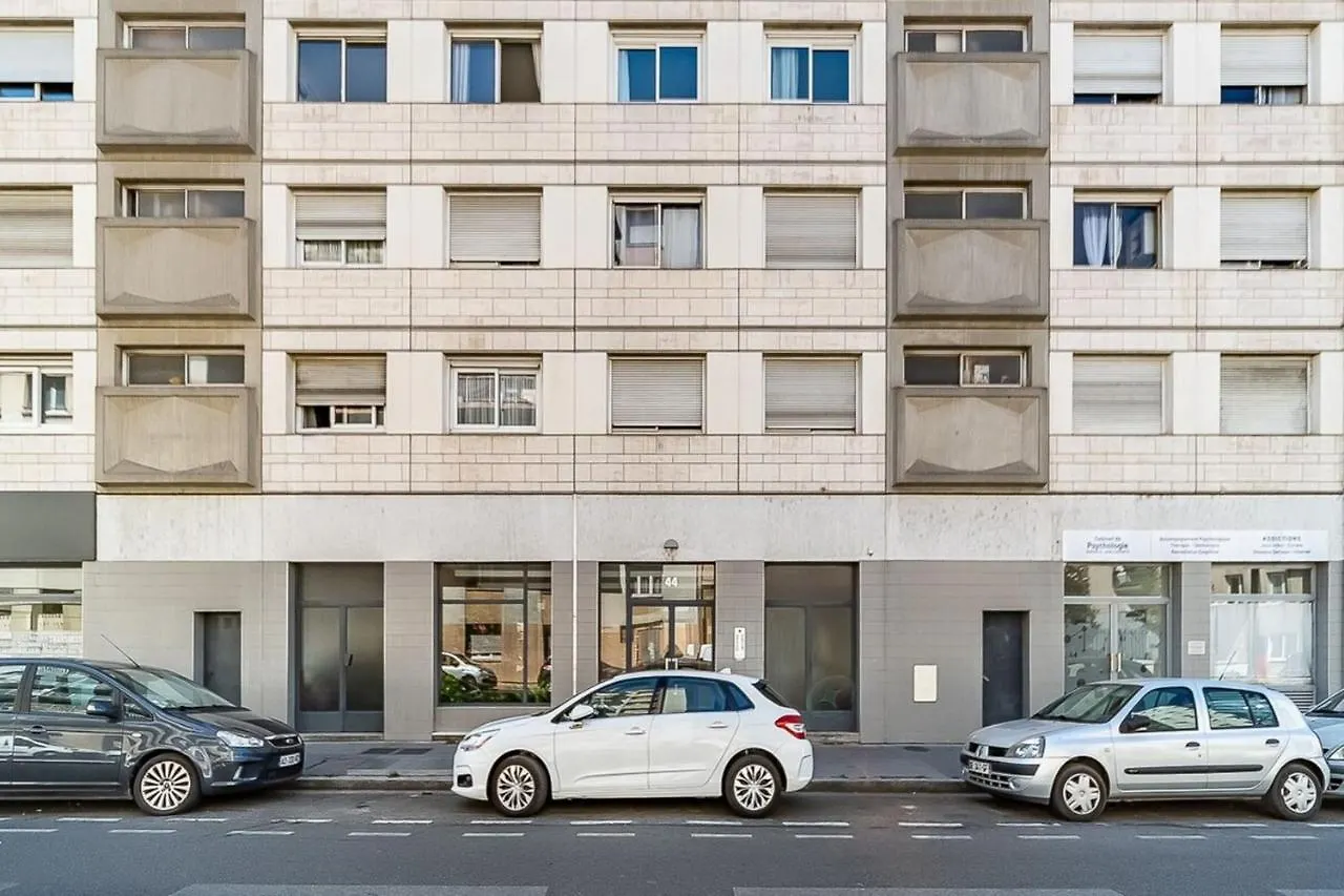 Le Pressense 4 Pers Balcon-Metro Republique Apartment Villeurbanne 0*,  France