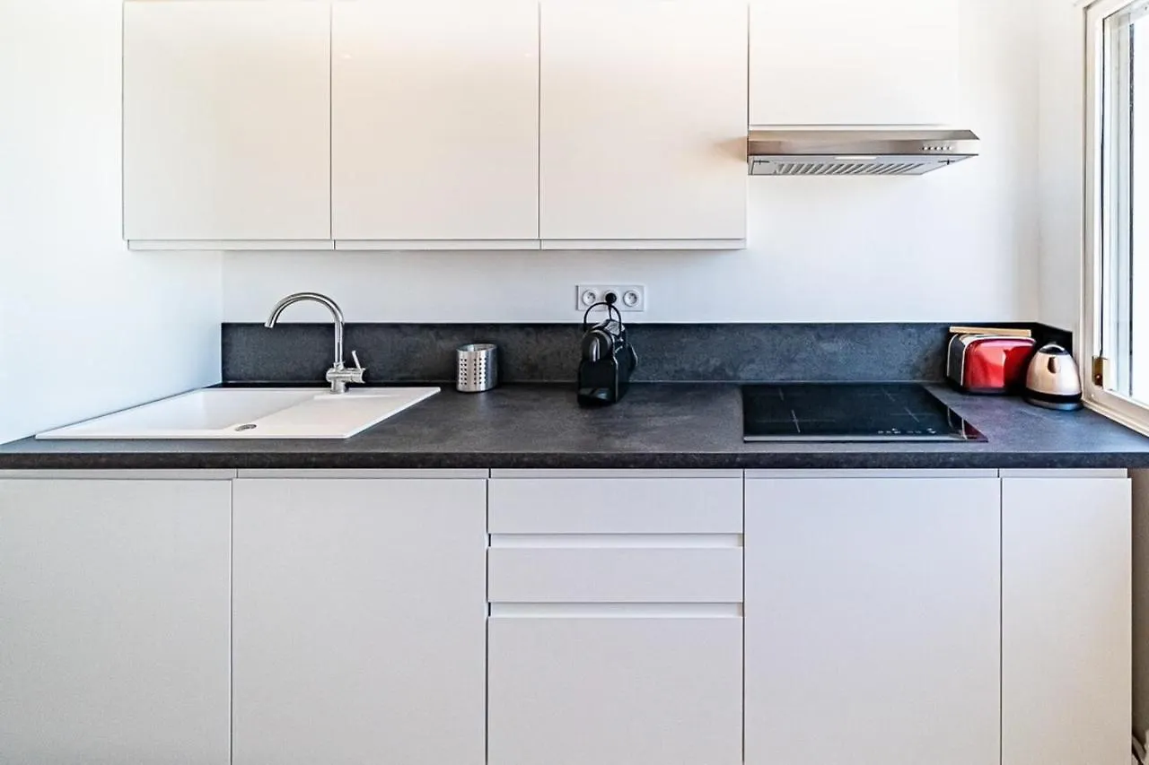 Le Pressense 4 Pers Balcon-Metro Republique Apartment Villeurbanne France
