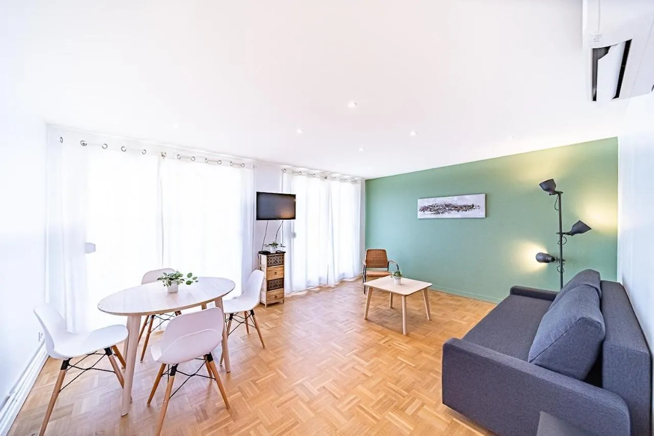 Le Pressense 4 Pers Balcon-Metro Republique Apartment Villeurbanne 0*,  France